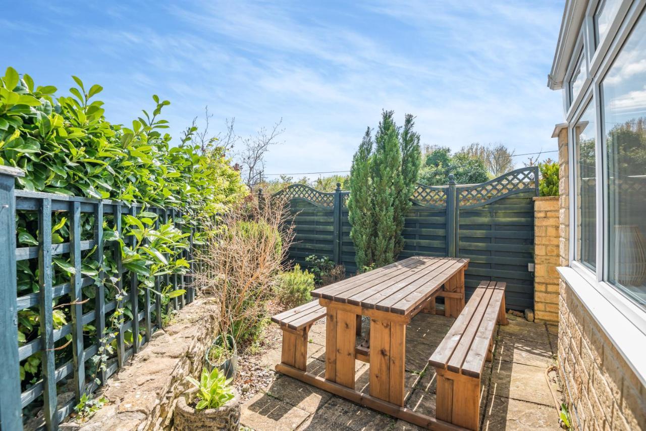 Elvington Cottage - Family-Friendly Cheerful House At The Heart Of The Cotswolds بورتون أُنذ ووتر المظهر الخارجي الصورة